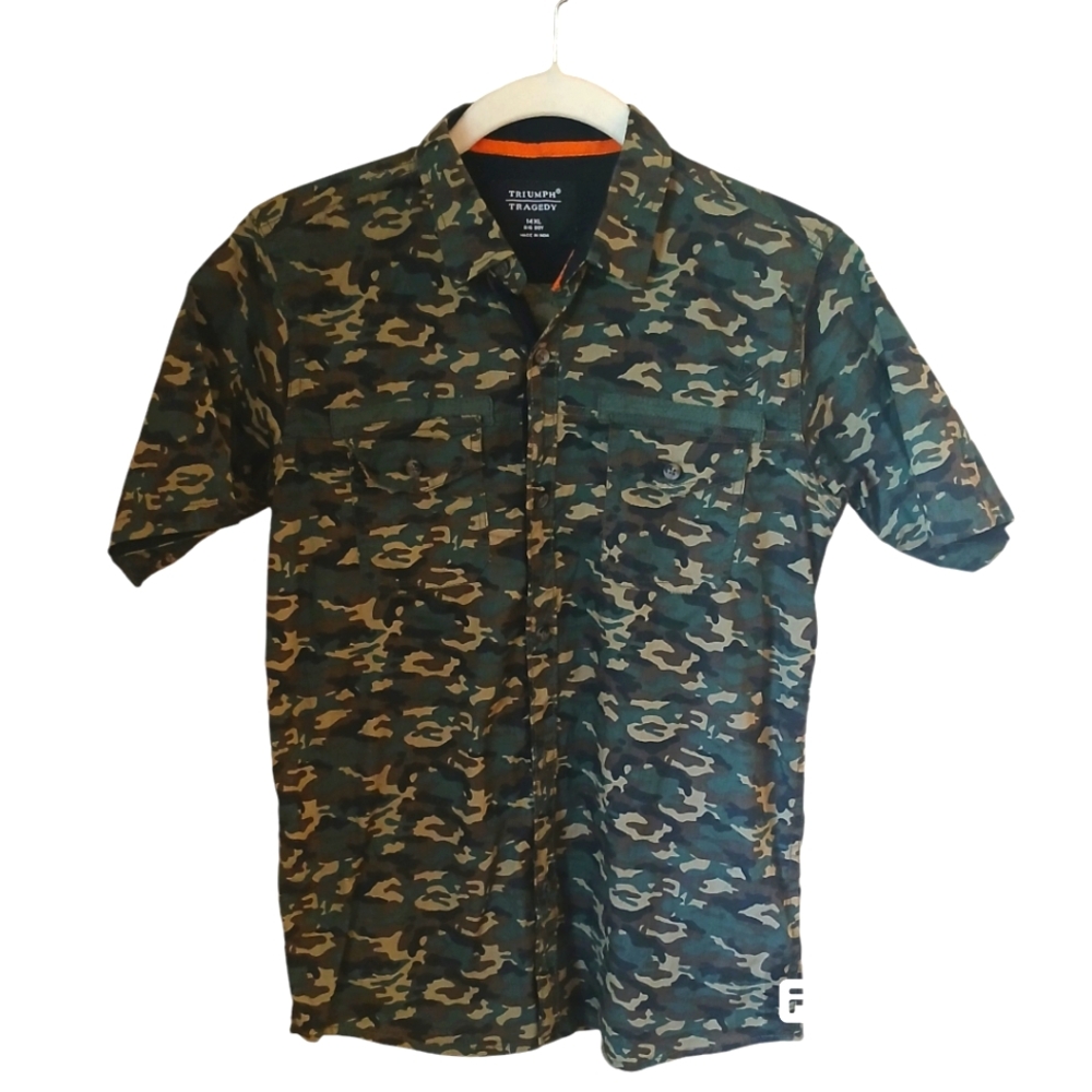 Triumph Tragedy Boy's Green Camo Button-up Shirt With Pockets Size XL
